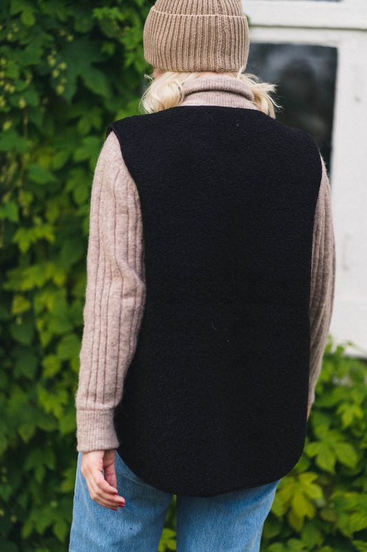 Nanika Waistcoat Black 
