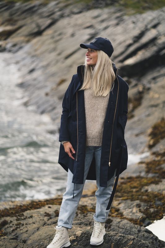 Bris Poncho Dark Navy 