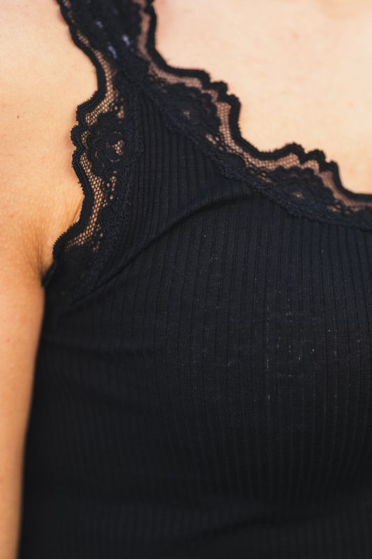 Babette SL U-Neck Lace Top Black 