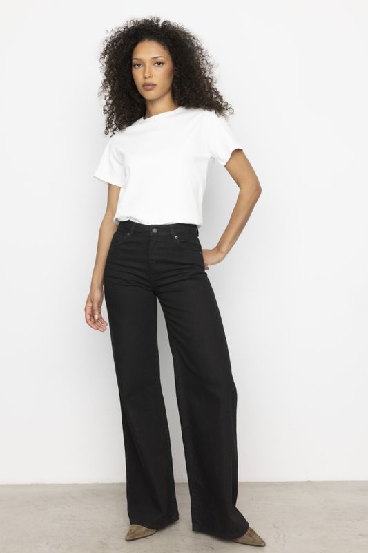 Ember Tee Offwhite 