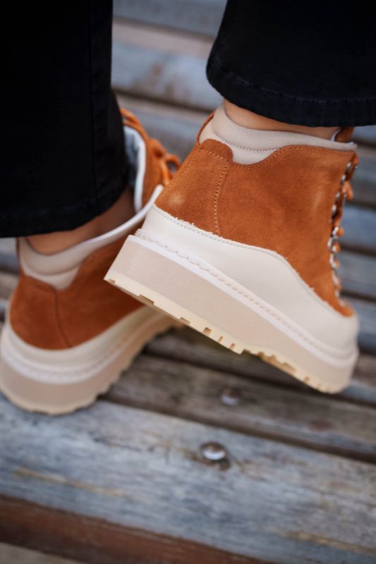 Core Cap Suede W Cognac Cream 