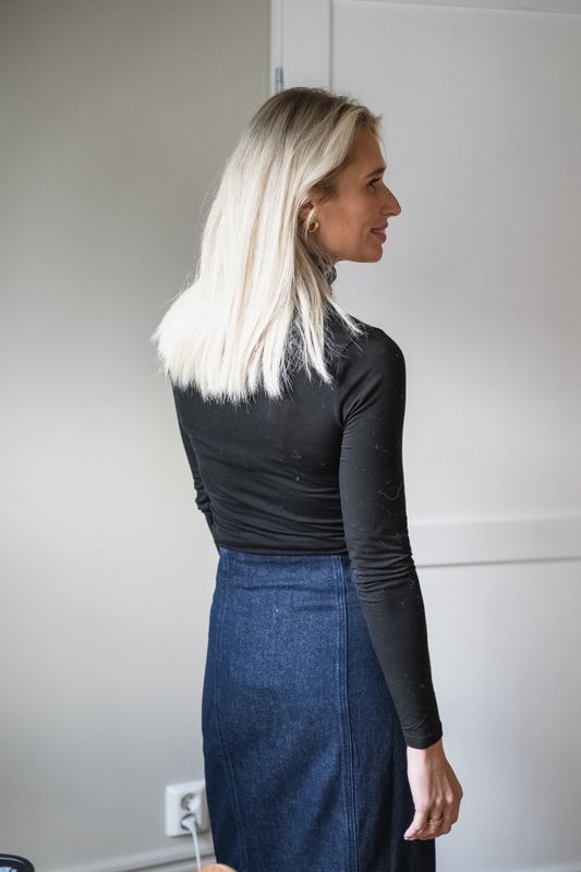 Betrina R LS Top Black