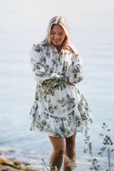 Hovedbilde Roberta Flower Flow Dress Sage Green 
