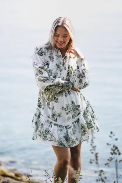 Hovedbilde Roberta Flower Flow Dress Sage Green 