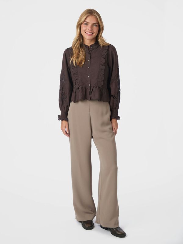 Petrine Embroidery Blouse Dark Brown 