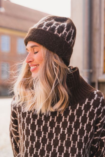 Hovedbilde Gera Beanie Dark Earth 