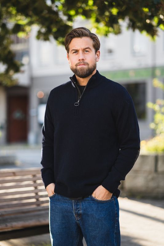 Holden Half Zip Navy 