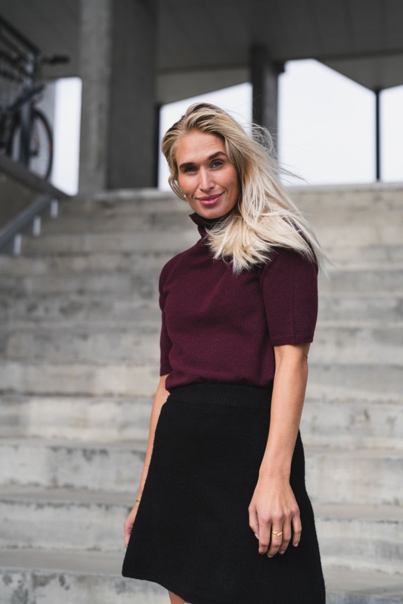 Davies Dk Burgundy