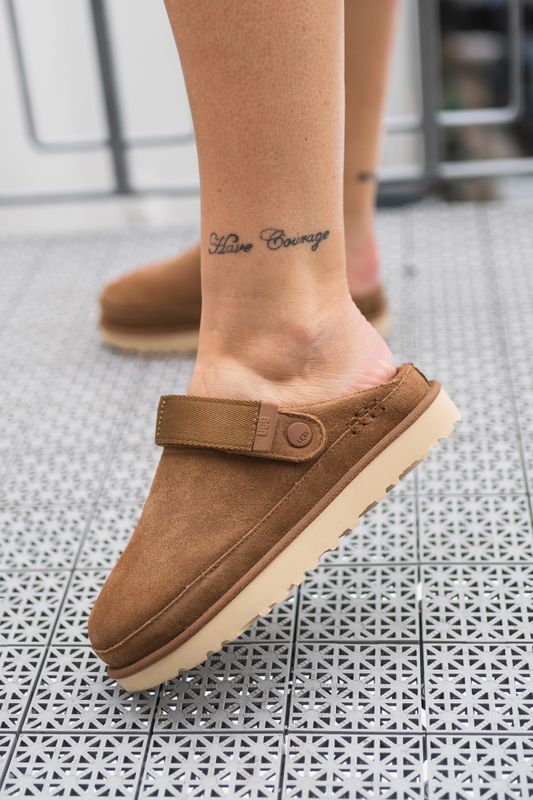 W Goldenstar Clog Chestnut 