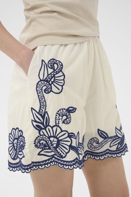 Bitja Shorts Whisper White W Blue Emb