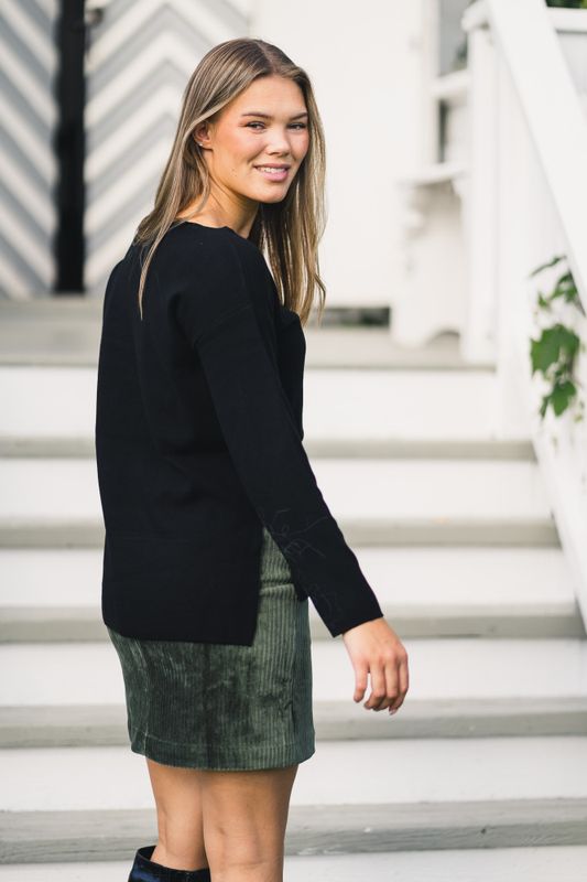 Klarra Pullover Black
