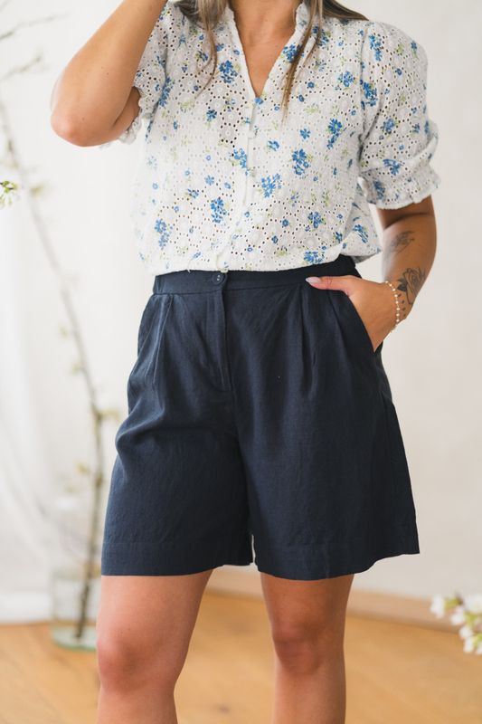 Pennie Ginia HW Shorts Phantom