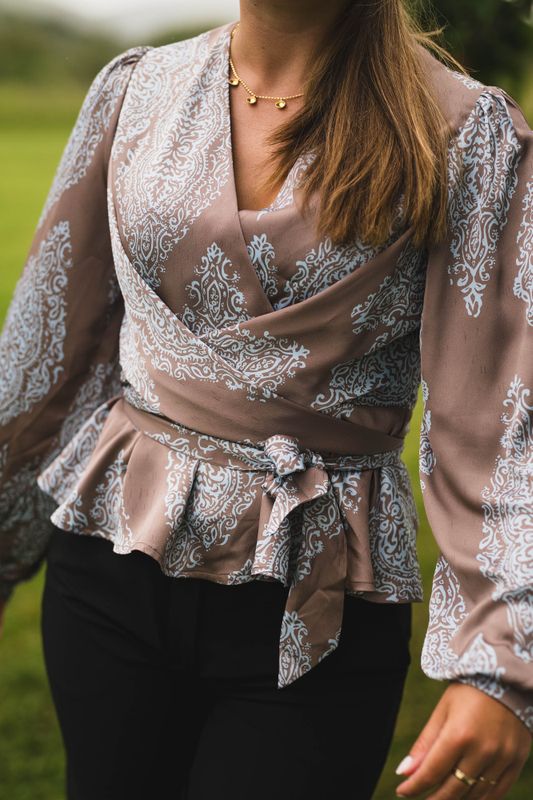 Rista Paisley Drop Blouse Dark Taupe/Light Blue 