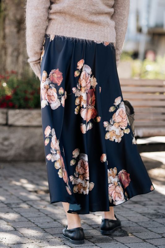 Savannah Skirt Poppy Bouquet