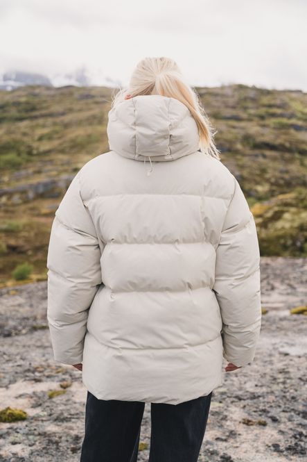 Hovedbilde Besseggen Down Jacket Ecru 