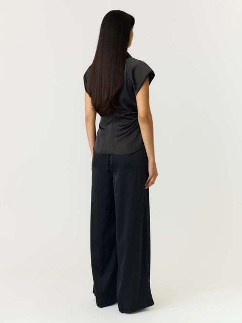 Hovedbilde Pella SS Shirt Black 