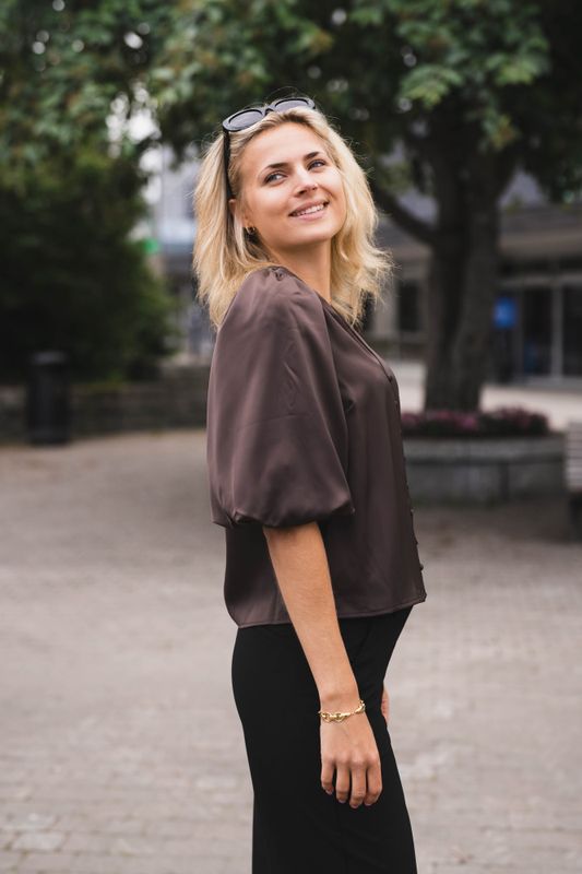 Pella 2/4 V-Neck Top Chocolate Brown 
