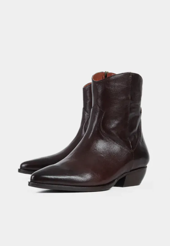 Berry Dark Brown 