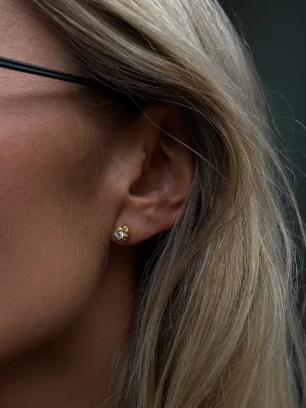 Le Petite Studs