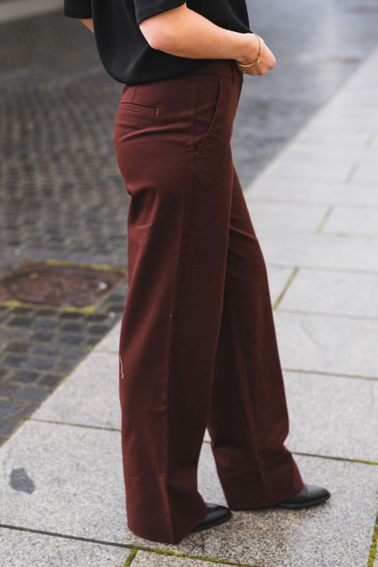Dena 061 Currant Long 