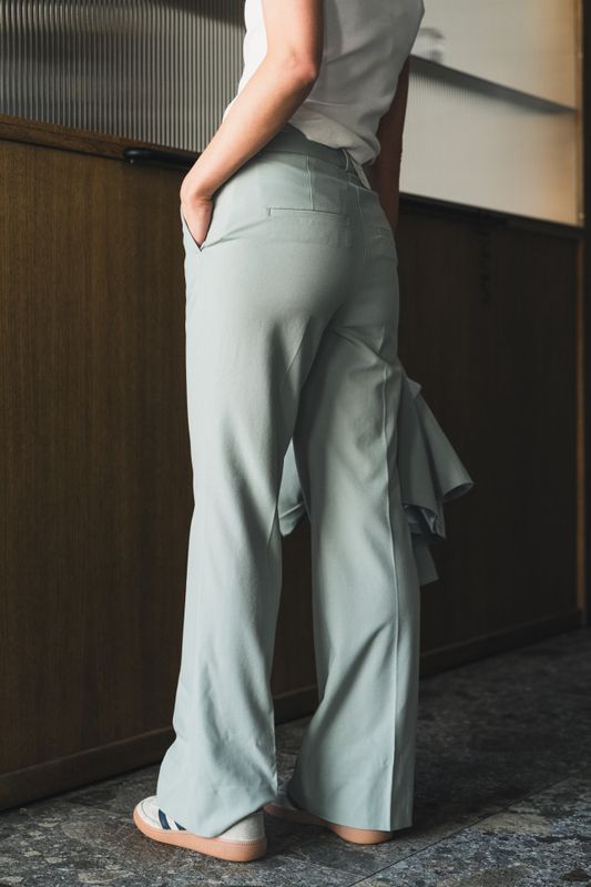 Olivia 285 Matcha Regular 