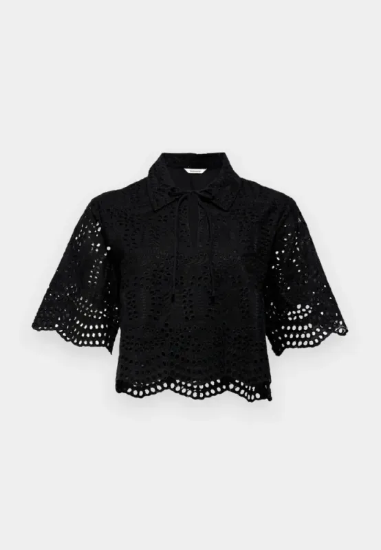 Gabriela Lace Top Black  