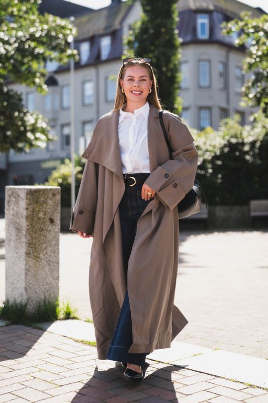 Atari Oversized Trenchcoat Khaki Brown 
