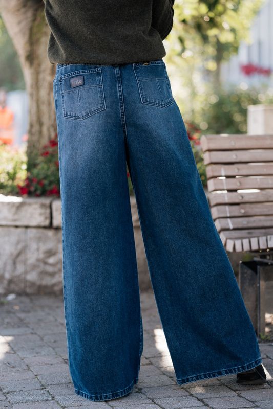 Paloma Original Dark Blue Black Whiskers