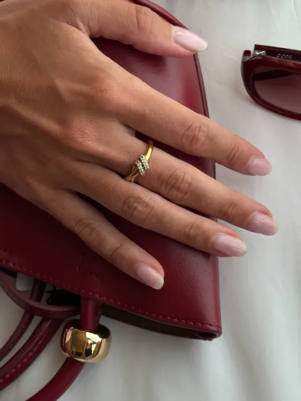 Pavé Knot Ring