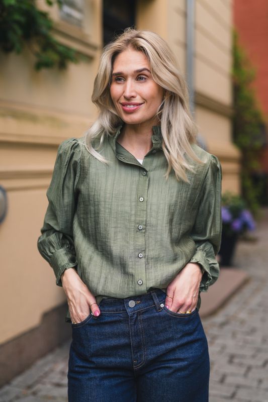 Femine Shirt Olivine 