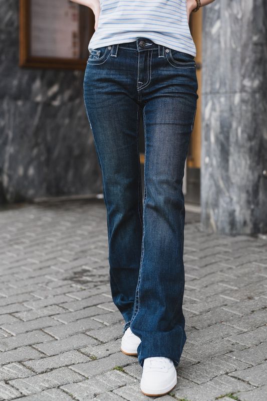 Becca MR Bootcut Doris 