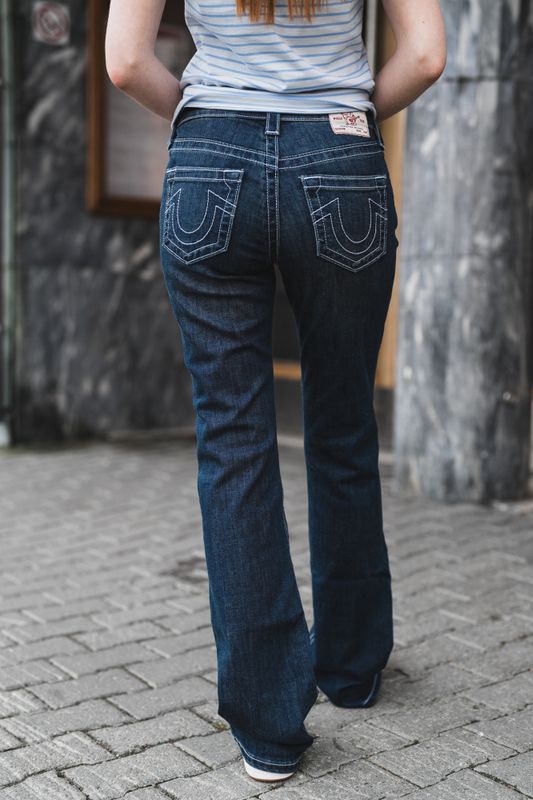 Becca MR Bootcut Doris 