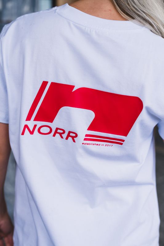 Sanda Tee  White W. Red Print 