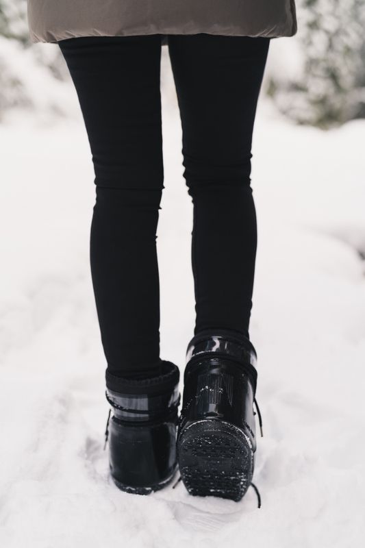 Icon Low Glance Black 