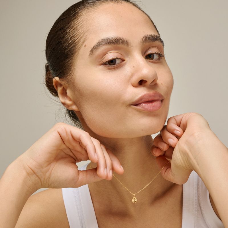 Four-Leaf Clover Necklace Gold 