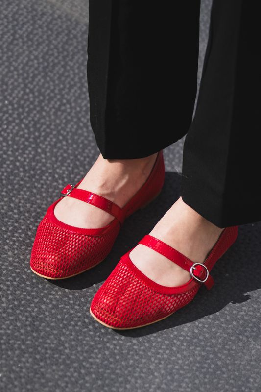 Lilja Mary Jane Mesh Red 