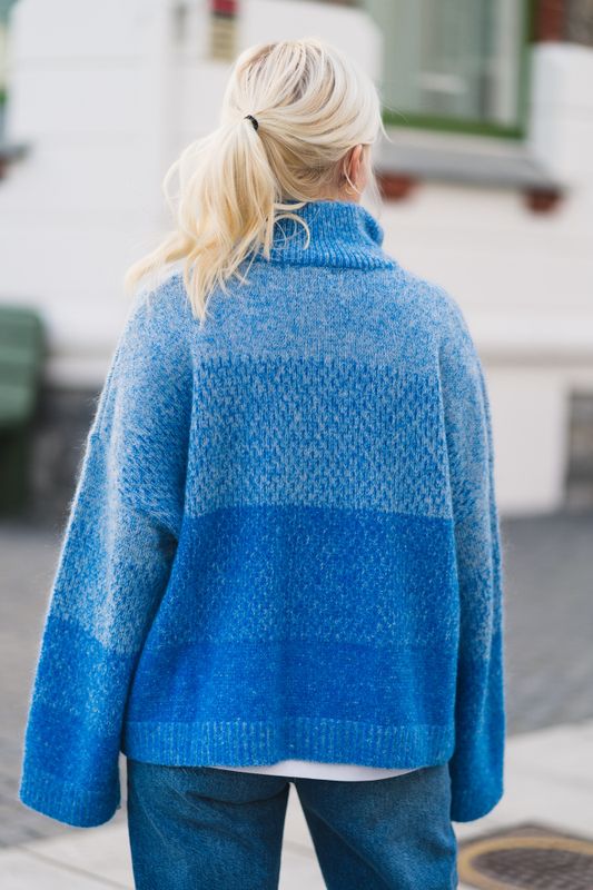 Tine Knit Cardigan Blue 
