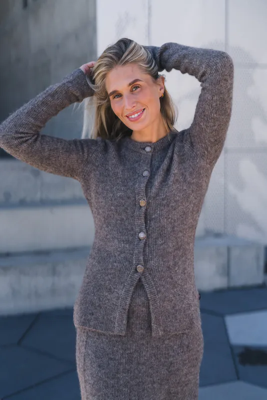 Iza Alpaca Cardigan Walnut 