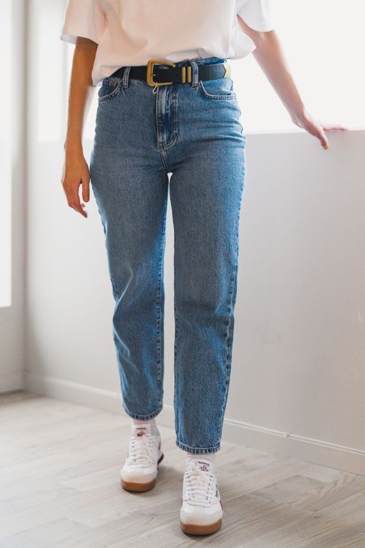 Holly Washed Mid Blue 