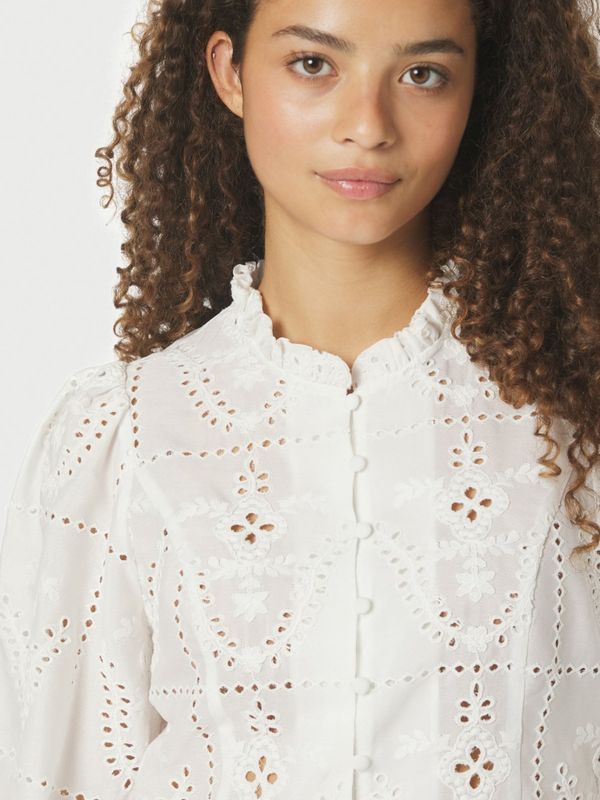 Gilda Embroidery Blouse White 