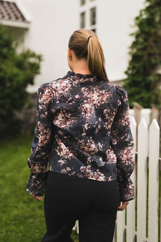 Amara Garden Flower Blouse Dark Navy 