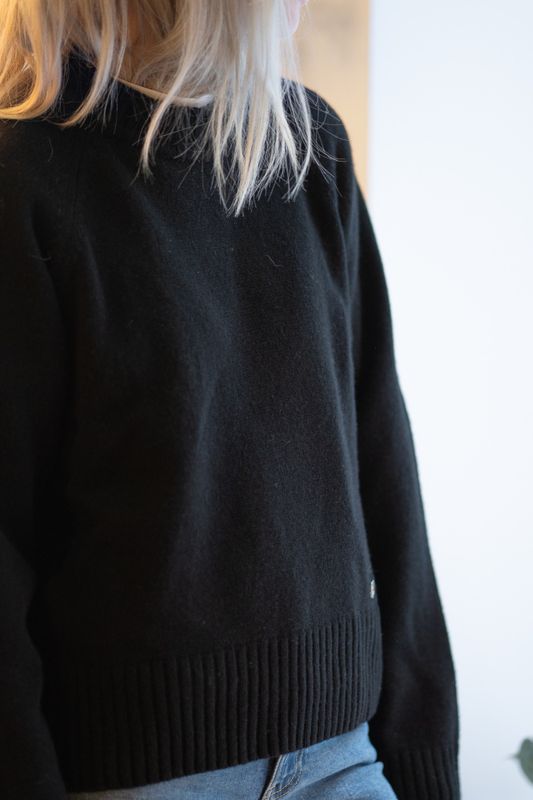 W. Wool Crew Black 