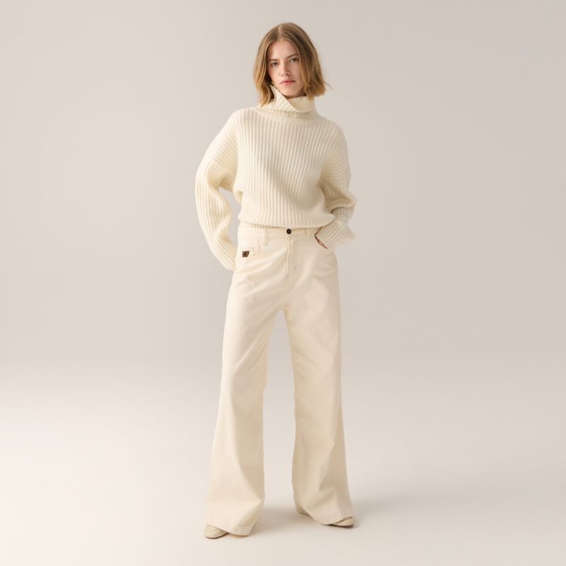 Alba Ribbed Turtleneck Ecu 
