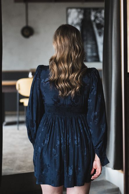 Hovedbilde Della Dress Signature Satin 