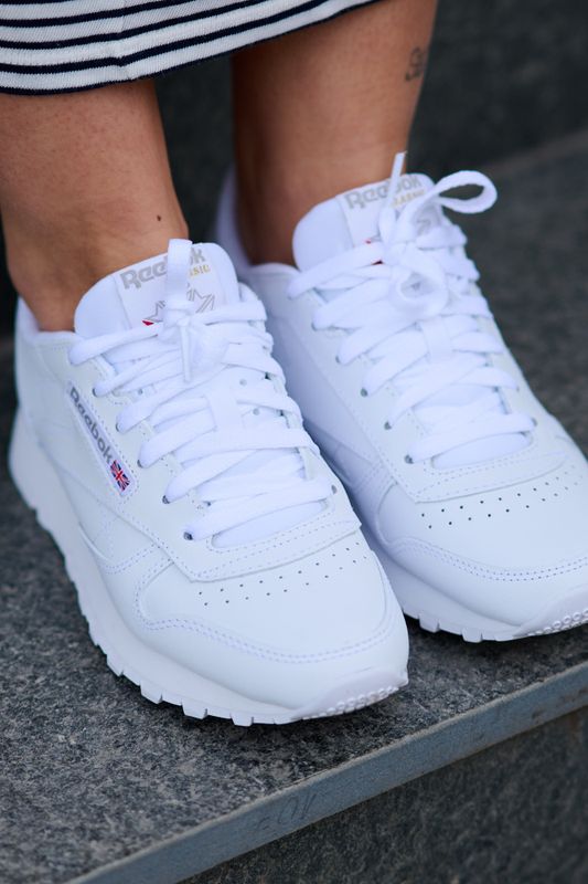 Classic Leather White/Grey 