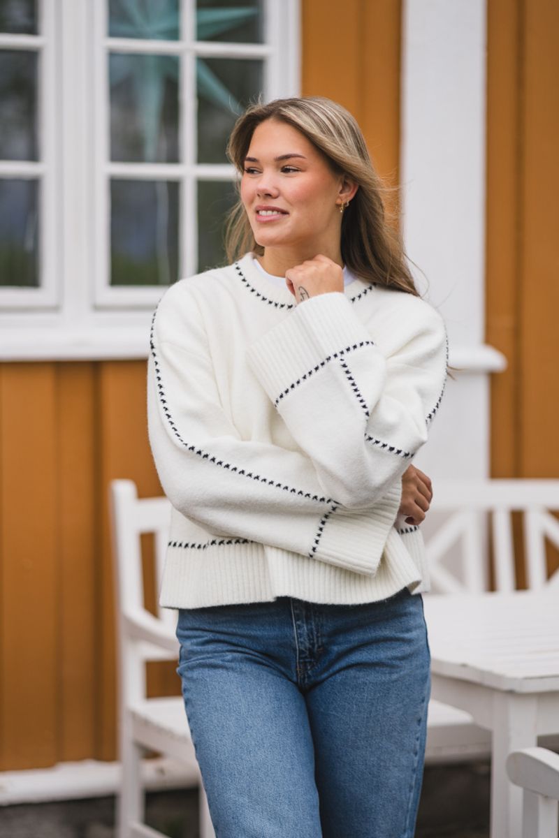 Roeme Knit Stitch Blouse Offwhite 