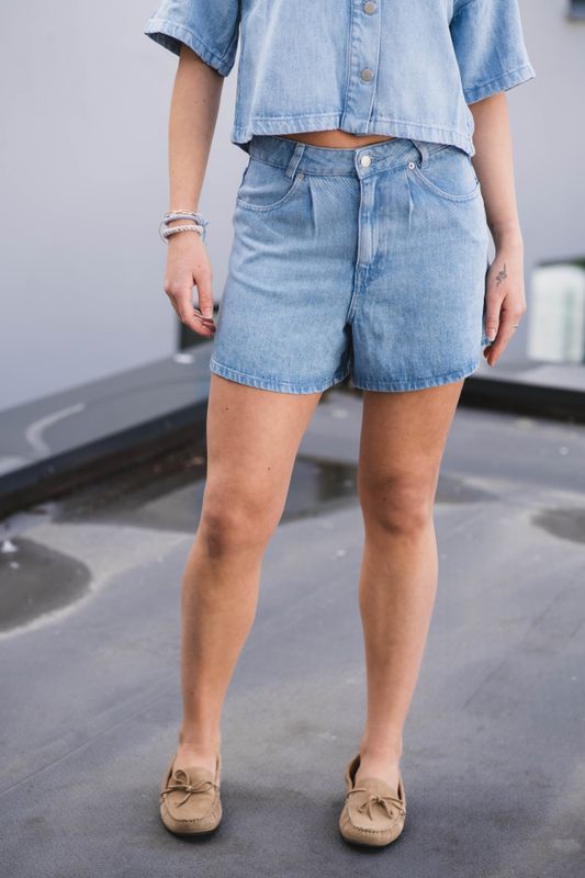 Saphina HW Shorts Light Blue Wash 
