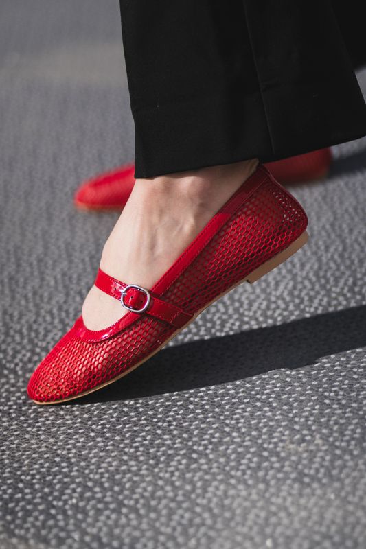 Lilja Mary Jane Mesh Red 