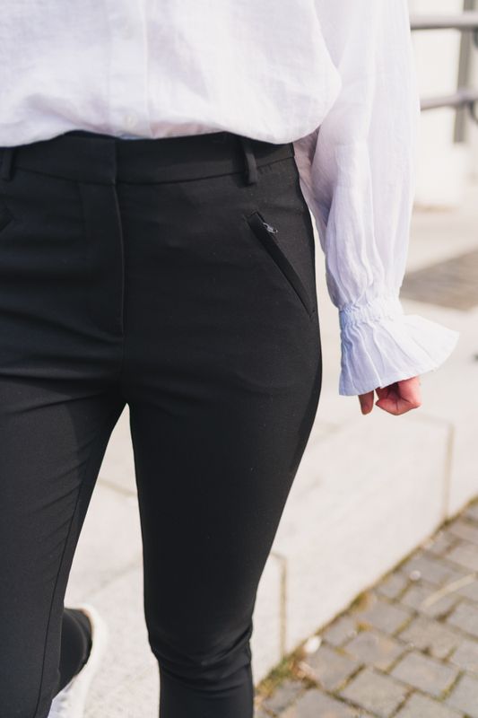 Angelie Pure 285 Black