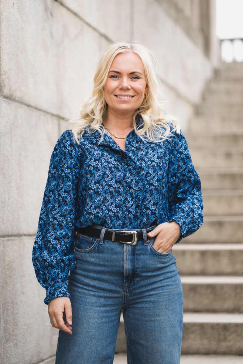 Astrid Shirt Blue Iolite Flower 